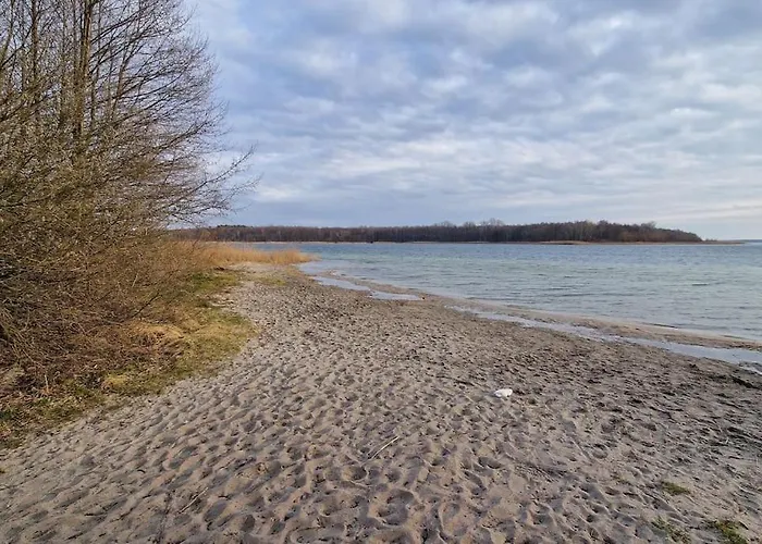 Holiday home Na Cyplu Ostrowskim Ostrowo (Slupca)